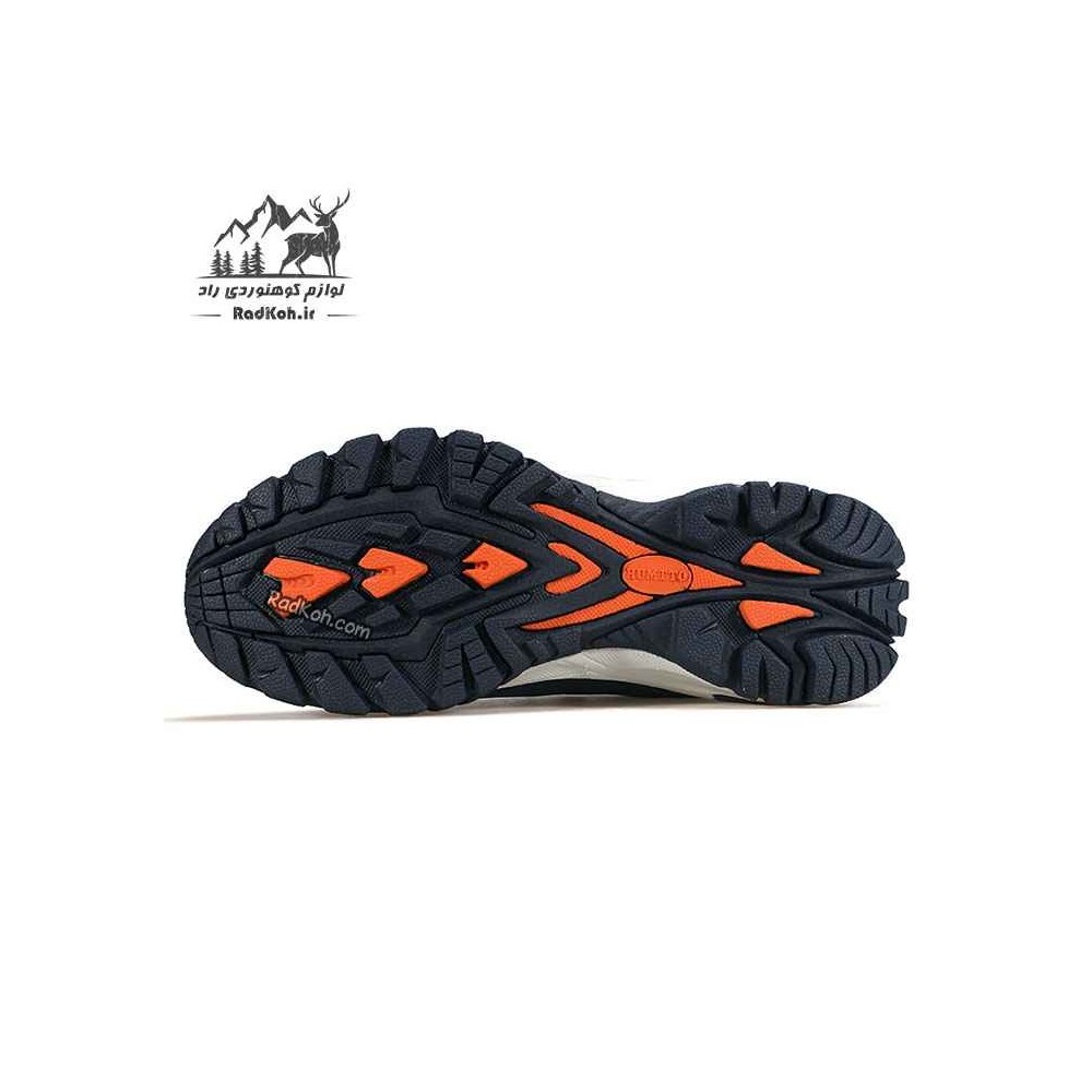 کفش مردانه هامتو 110609A-7 در حال استفاده در مسیر جنگلی؛ مناسب برای پیاده‌روی طولانی، دویدن و کوه‌پیمایی سبک