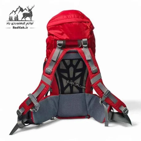 کوله صخره مدل لوتسه 32 لیتری مورد استفاده در محیط جنگلی و طبیعی
