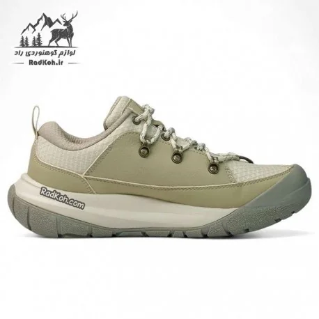 ساختار بیرونی کفش مانع نفوذ آب و حفظ خشکی پا در طول روز