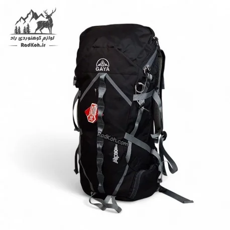 کوله 30 لیتری قایا در قسمت پشت و بندهای شانه‌ای برای اعمال وزن و فشار مناسب