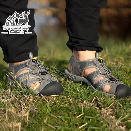 صندل جلو بسته مردانه کین مدل KN 1001 رنگ  طوسی